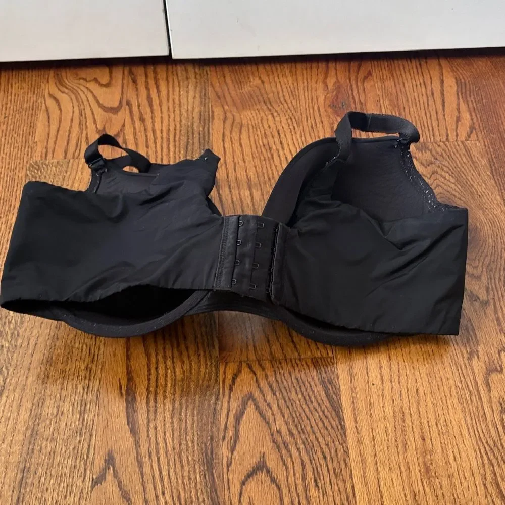 Torrid Curve Black T-Shirt 360 Back Smoothing Front Latch Pushup Bra Size 40DDD - Picture 2 of 3
